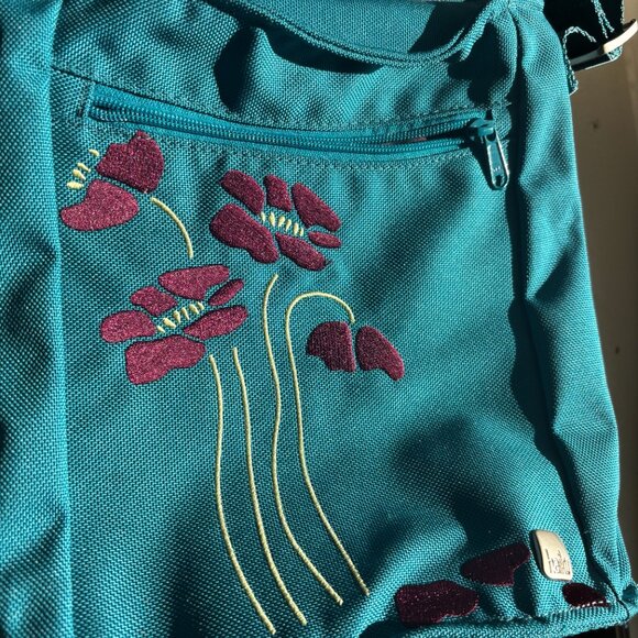 Haiku Blossom bag by Sharon Eisenhauer - Picture 2 of 5